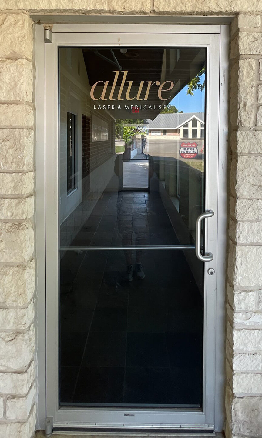 glass door lettering and signs